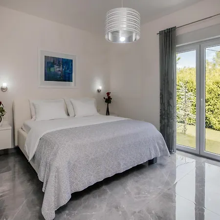 Modern With Pool And Bubble Bath Villa Imotski