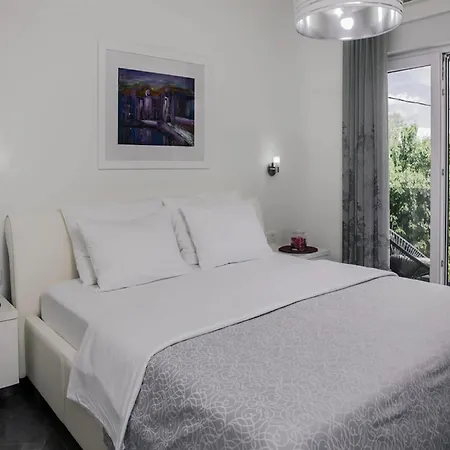 In Near Blue & Red Lakes *