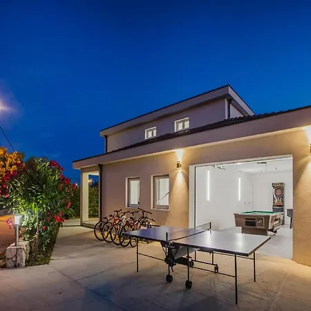 In Near Blue & Red Lakes Imotski