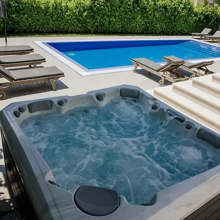 In Near Blue & Red Lakes * Imotski